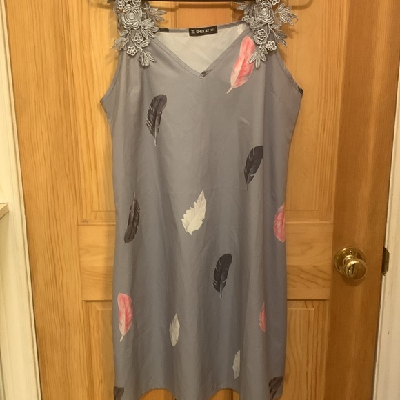 SHEILAY DRESS - Picture 4 of 5